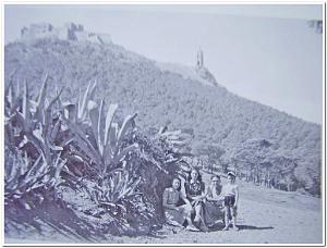 AU PIED DE SANTA CRUZ FAMILLE LACASA MAURICE